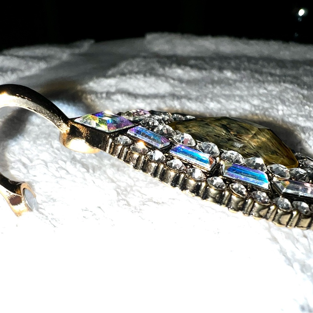 Premier Design, gold & silver necklace pendent, silver, gold, greenish stone - Picture 10 of 11